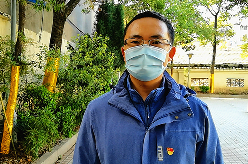 ѧ԰У ӱ_ܲǽɹö_κ֮Уĵһ