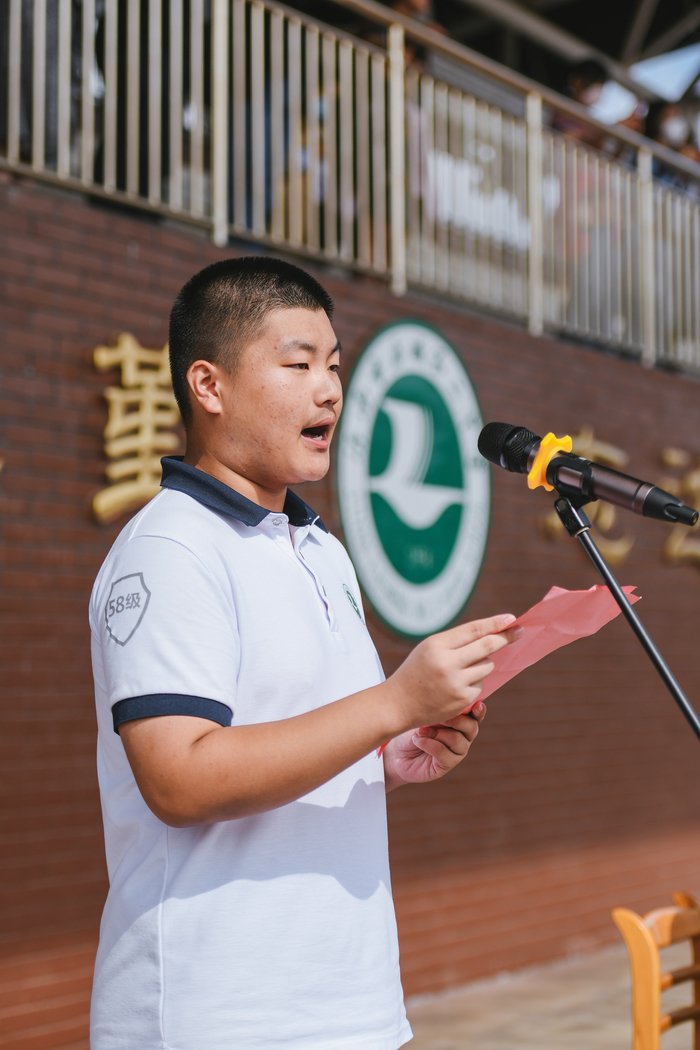 历城二中新高一军训向您汇报