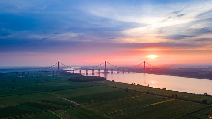 济南黄河凤凰大桥工程纪实：品质工程，超级跨越