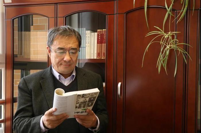 济南外国语学校姜明淘书记历