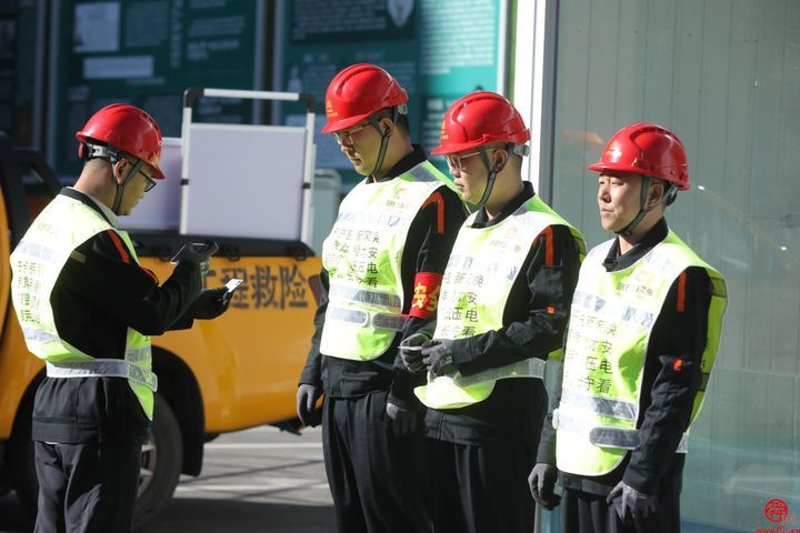 以“演”筑防，以“练”备战——ok138cn太阳集团开展有限空间标准化示范及应急救援演练，全力备战今冬采暖季