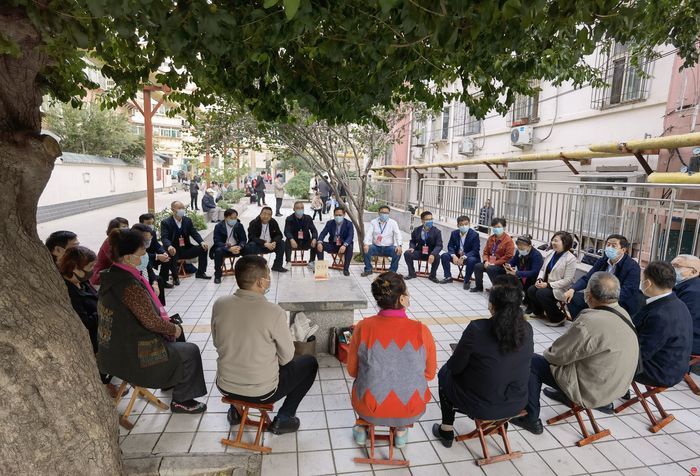 医养结合如何更好开展？“商量”调研组深入社区开展现场商量