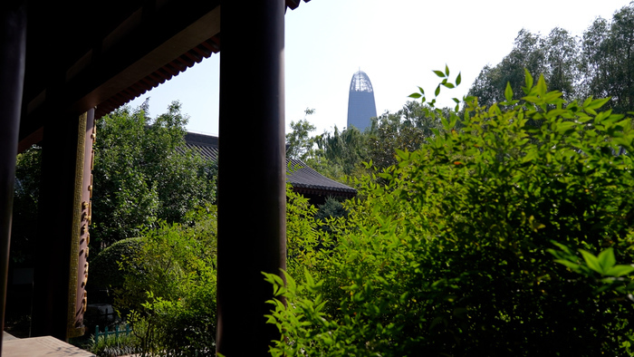 五龙潭公园里的秦琼祠