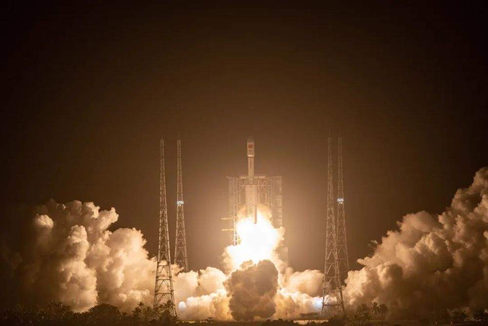 一支穿云箭点亮夜空天舟六号摄影张张高颜值