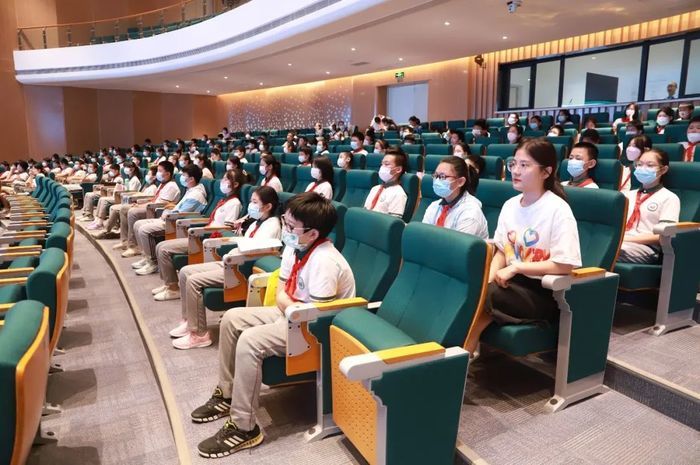 泉引桥在行动济南市天桥区宝华中学开展中小学衔接系列活动