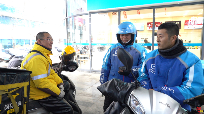 山东蓝骑士自创《骑行者》歌曲火了，他们合拍的mv还将登“骑士春晚”