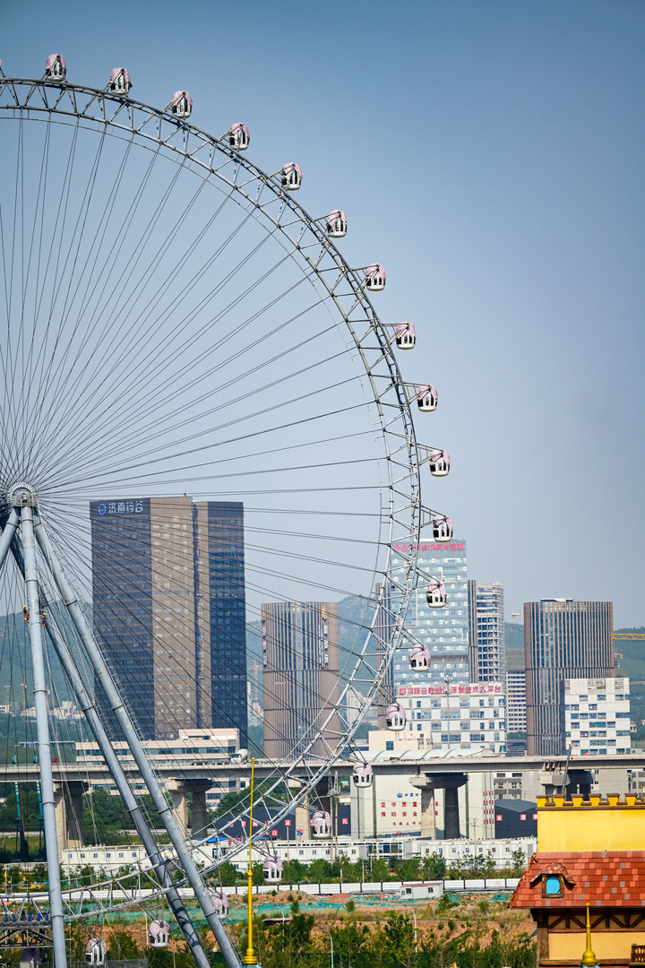 高百米摩天轮建成 成市区东大门新地标 - 济南社会 - 舜网新闻