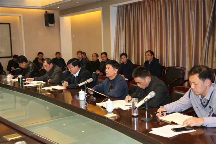 在会上,长清一中副校长董林海,崔善伟,张传岭,谭延永,张鹏等分别就上