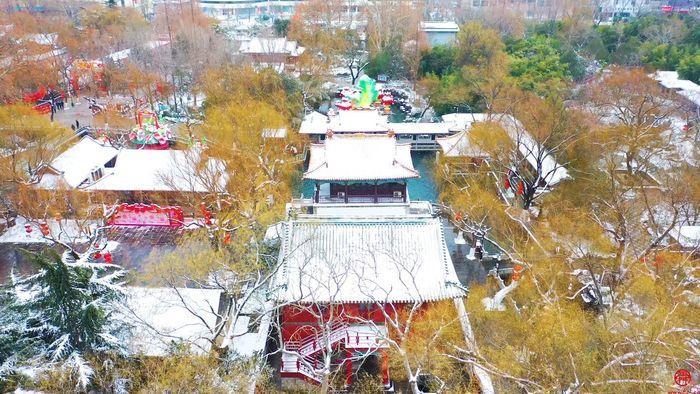 舜视频｜雪打花灯兆丰年 济南府小年喜迎今冬初雪