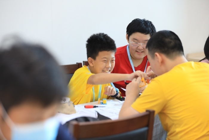 “未来已来”科普沙龙——小小科学家走进神秘“量子世界”　