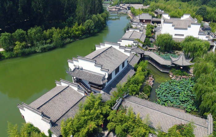 白墙黛瓦 竹林深深，济南这座小镇里藏着一个风光迷人“小江南”！