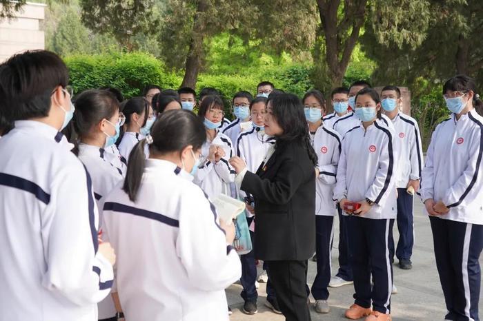 济南七中思政大课堂在路上