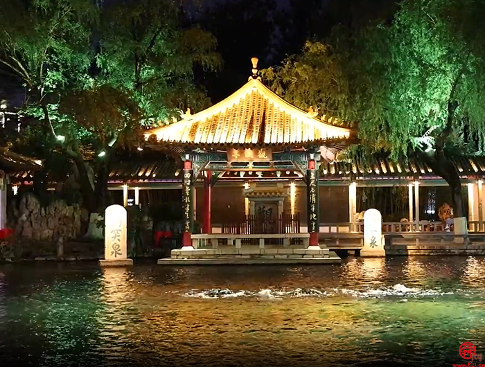 【诗画泉城】夜色趵突泉 如梦似幻